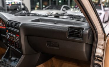 BMW-M3-1990-Coupe-21