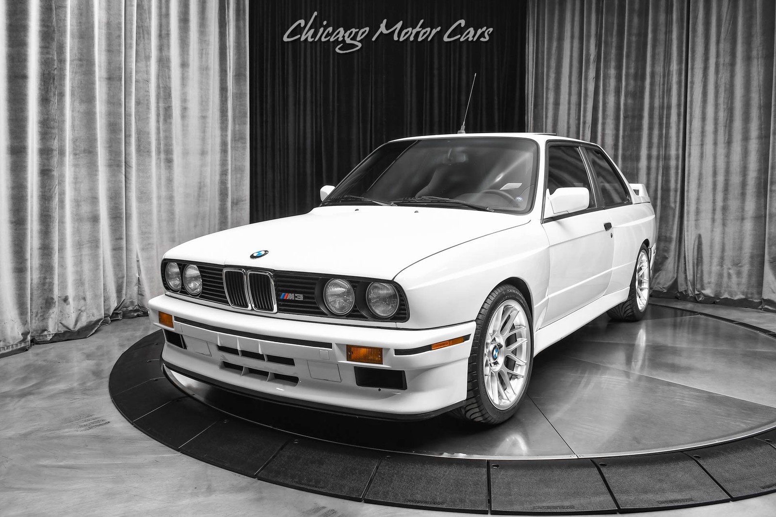 BMW-M3-1990-Coupe-26