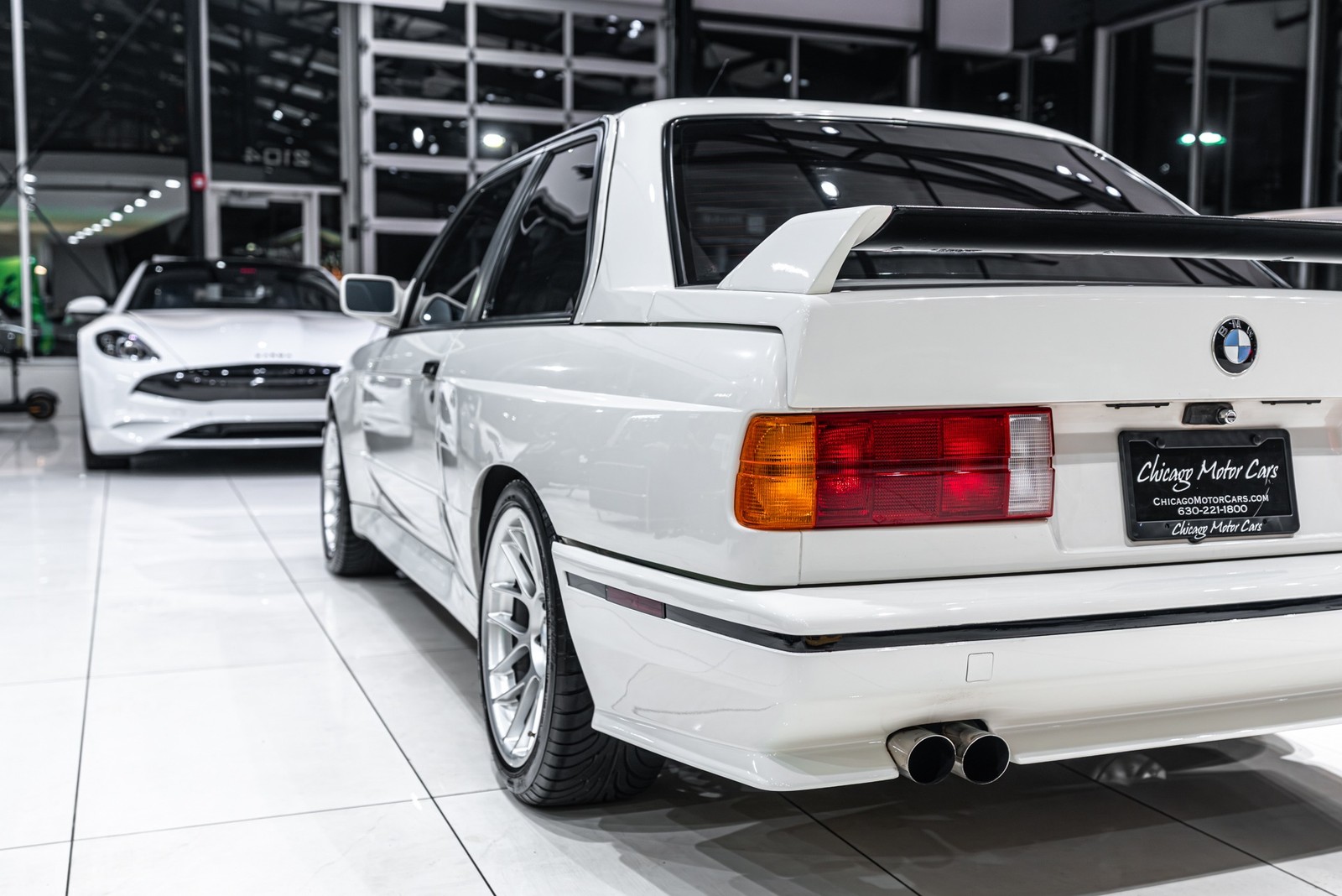 BMW-M3-1990-Coupe-35