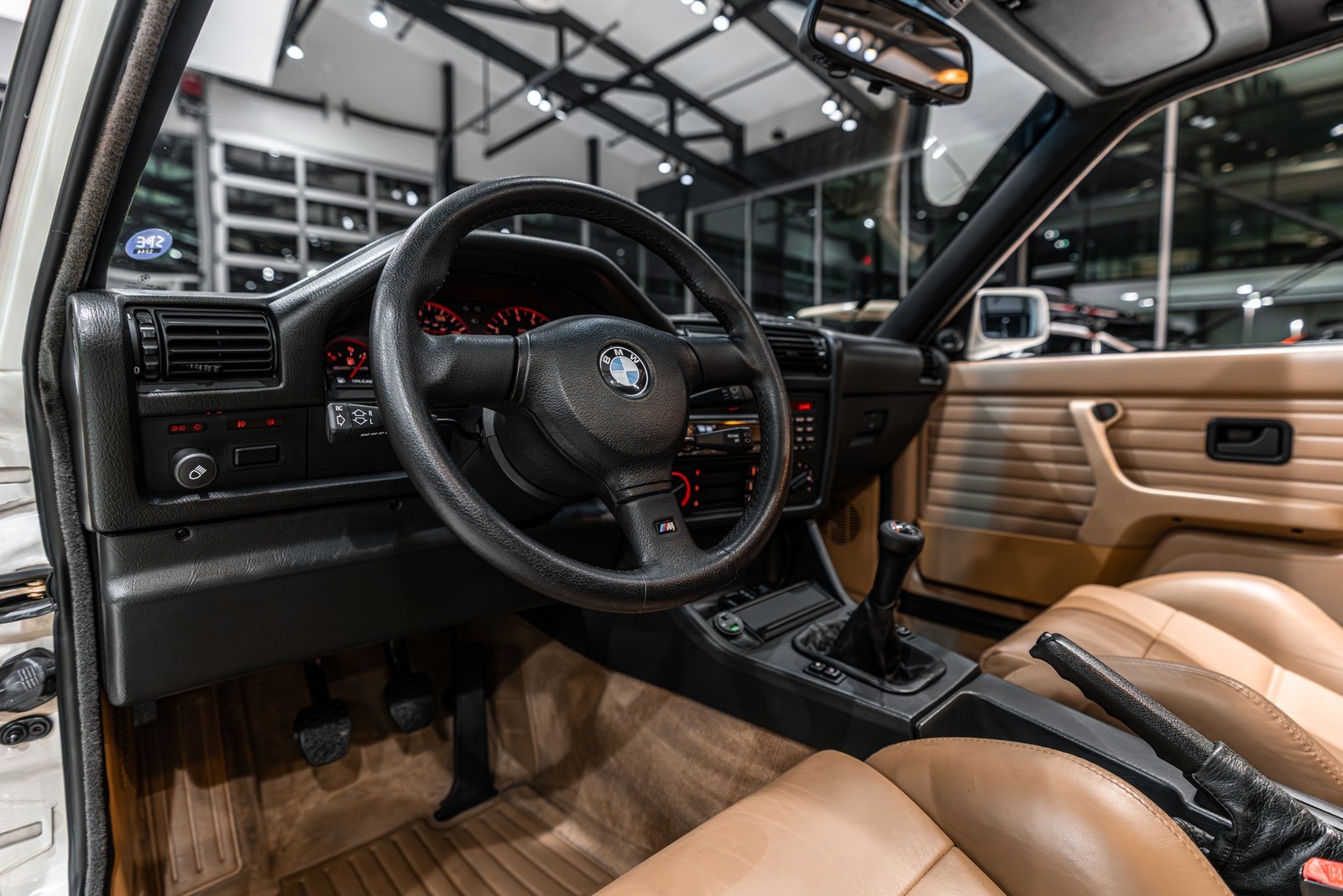 BMW-M3-1990-Coupe-6