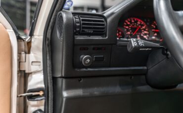 BMW-M3-1990-Coupe-7