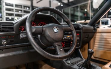 BMW-M3-1990-Coupe-8
