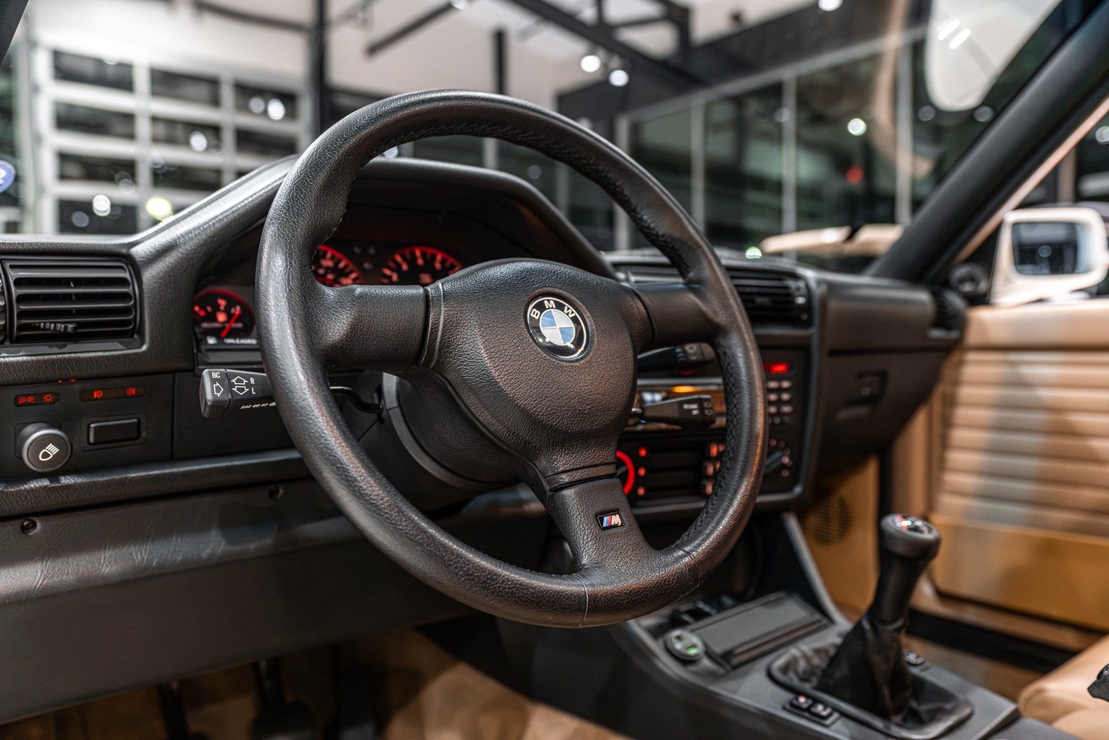 BMW-M3-1990-Coupe-8