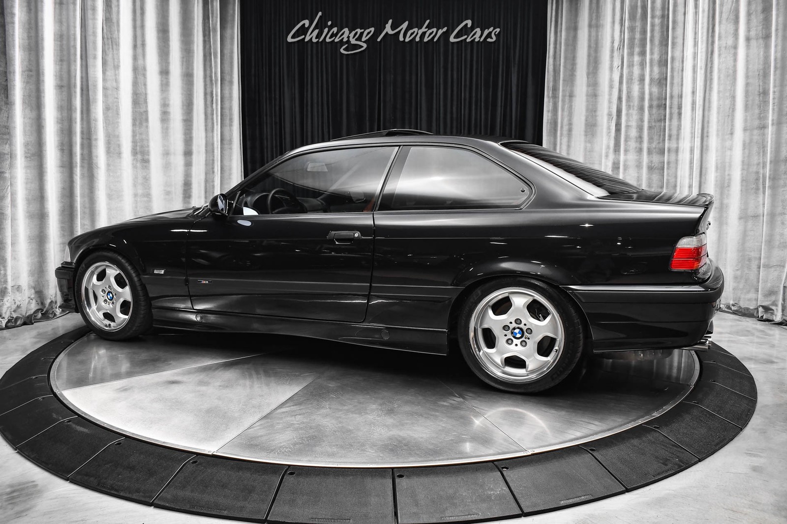 BMW-M3-1995-Coupe-2