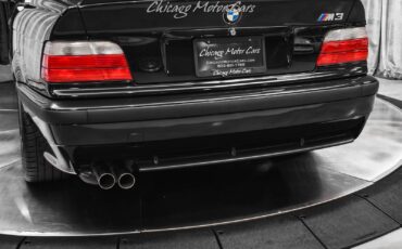 BMW-M3-1995-Coupe-32