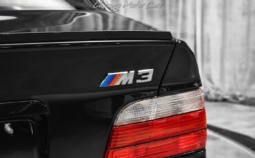 BMW-M3-1995-Coupe-34