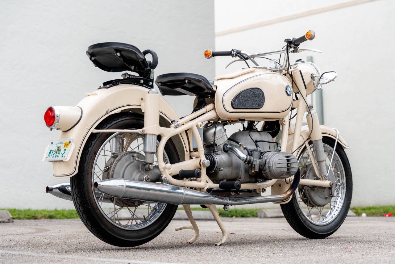 BMW-R60-1965-Motorcycles-Scooters-2