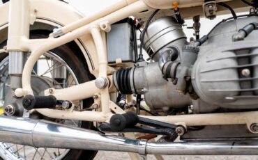 BMW-R60-1965-Motorcycles-Scooters-21