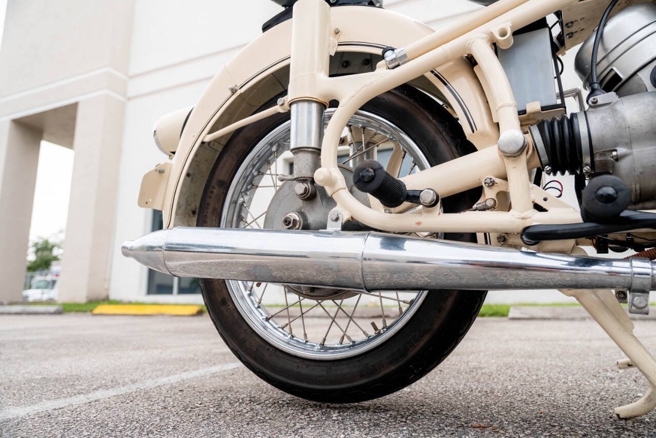 BMW-R60-1965-Motorcycles-Scooters-22