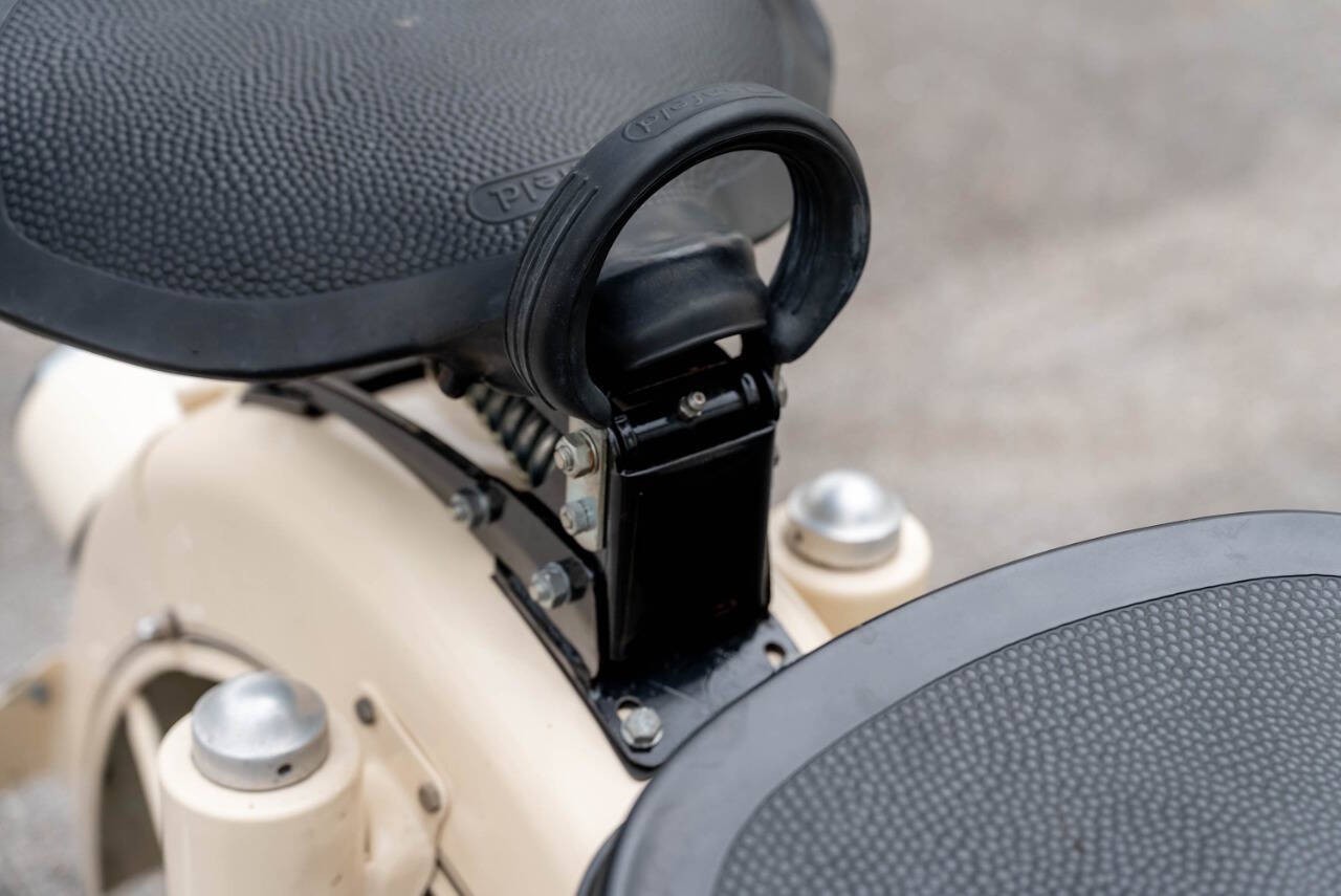 BMW-R60-1965-Motorcycles-Scooters-26