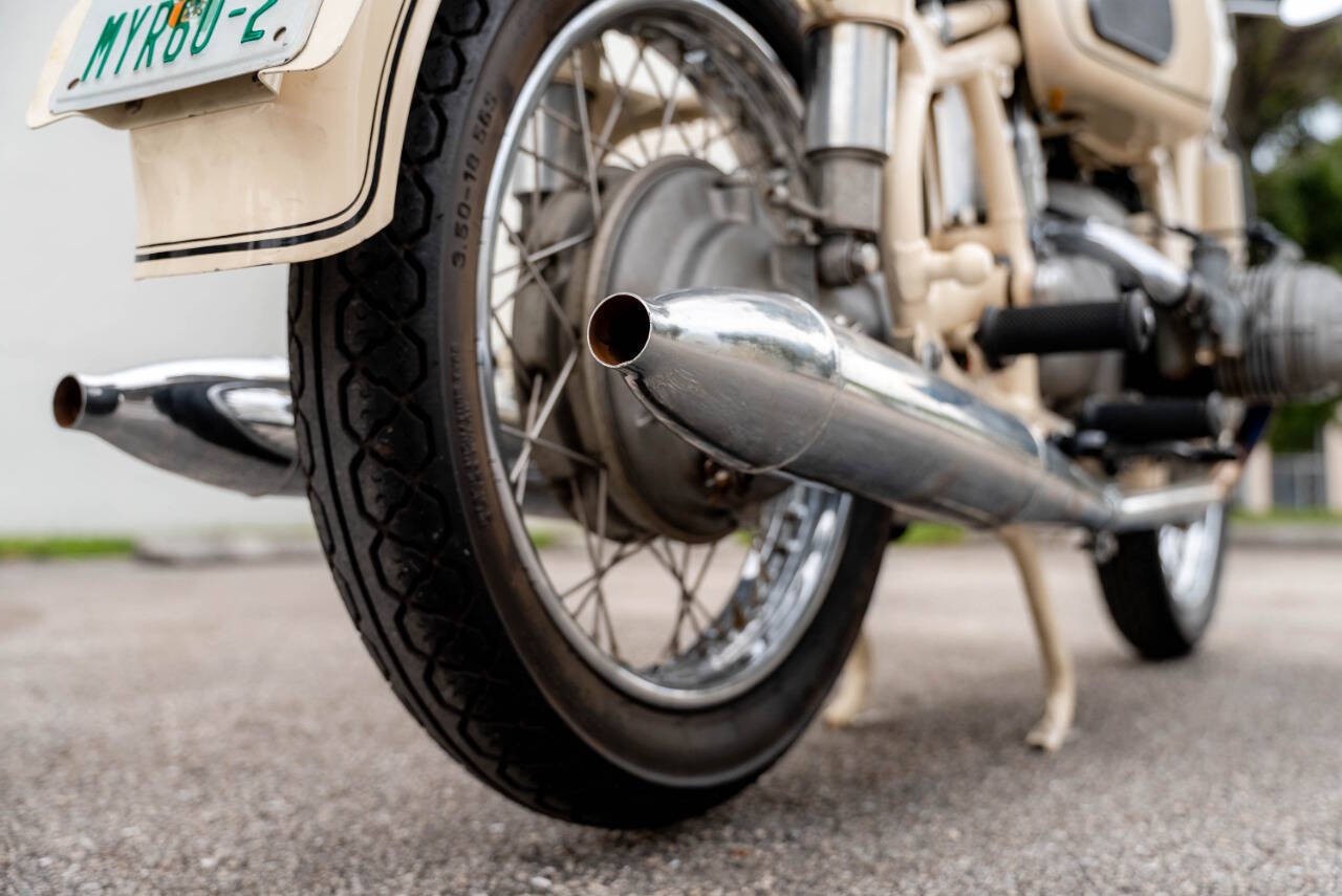 BMW-R60-1965-Motorcycles-Scooters-27