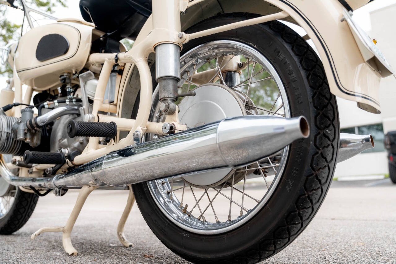 BMW-R60-1965-Motorcycles-Scooters-34