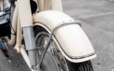 BMW-R60-1965-Motorcycles-Scooters-9