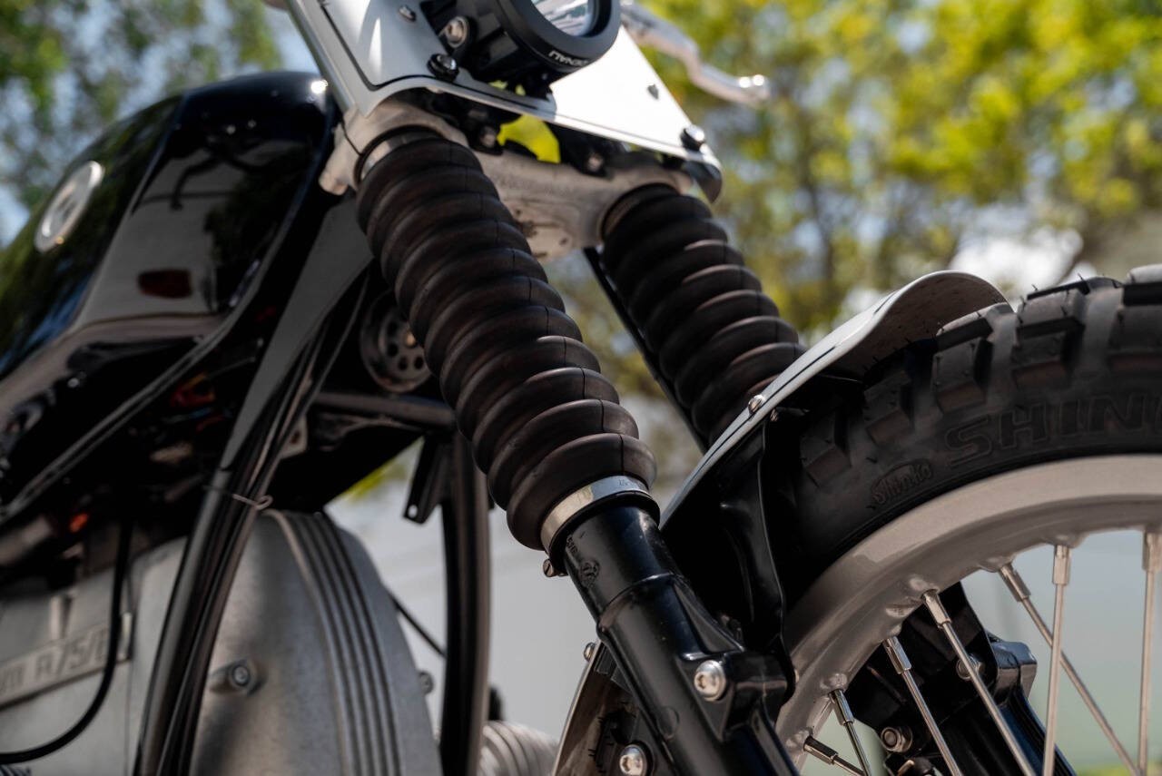 BMW-R756-1975-Motorcycles-Scooters-12