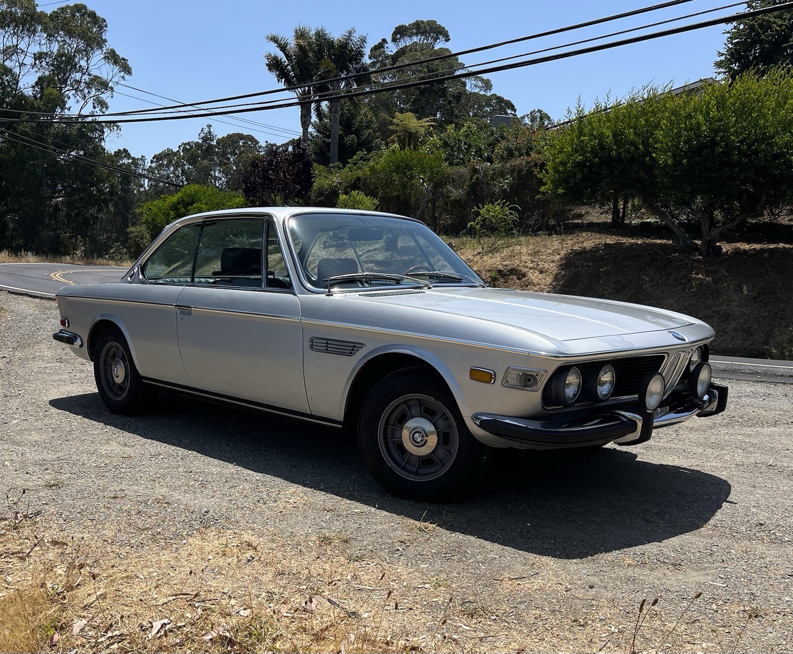 BMW-e9-1970-Coupe-1