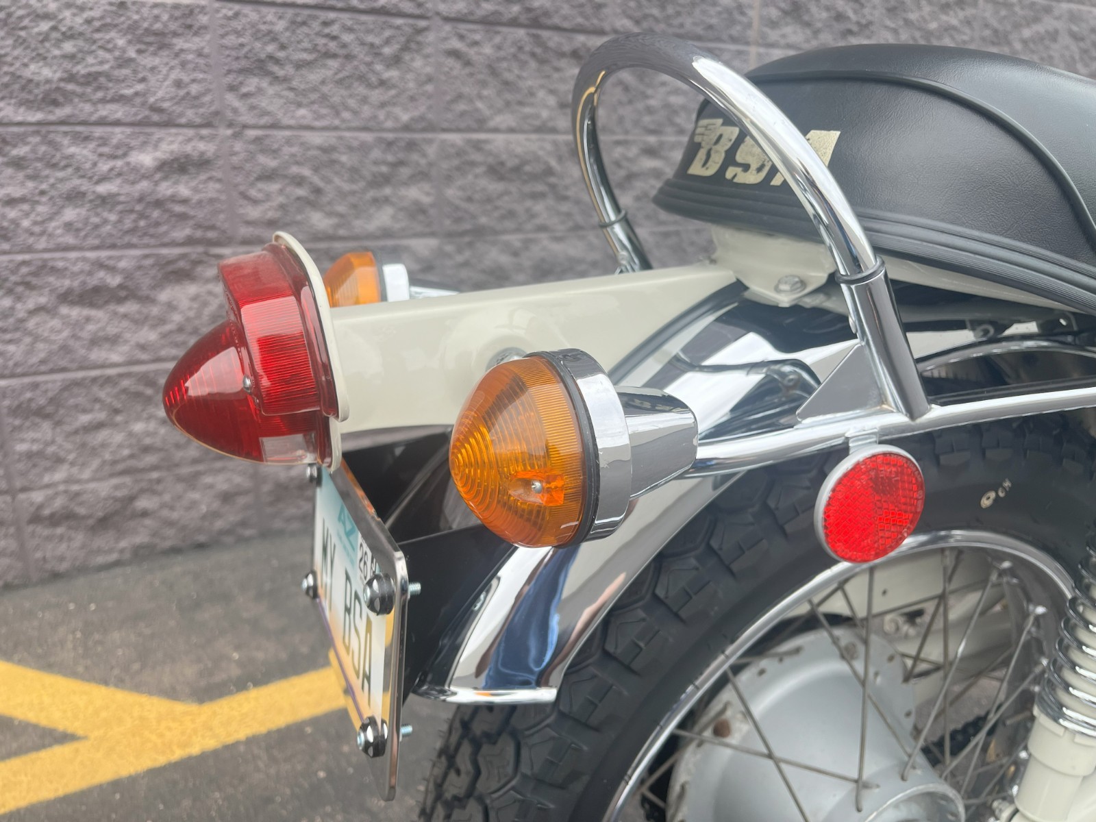 BSA-A65-1971-8