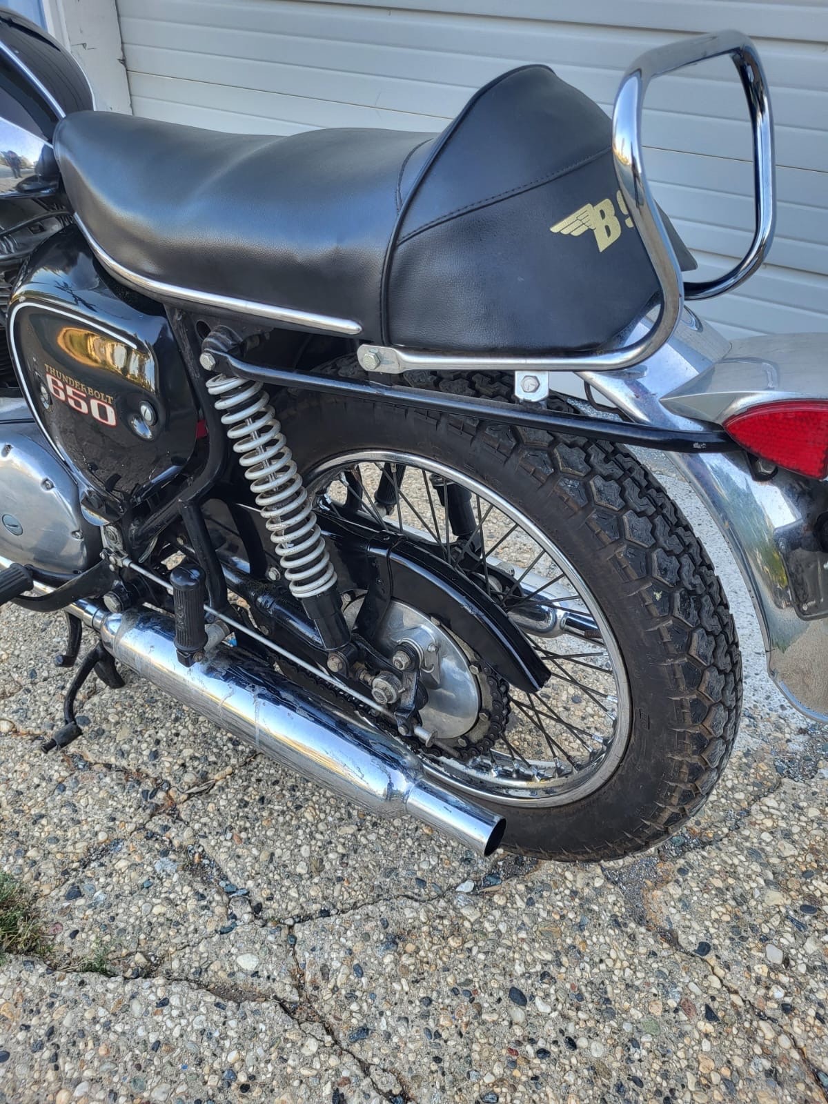 BSA-A65-Thunderbolt-1969-12
