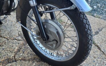 BSA-A65-Thunderbolt-1969-14
