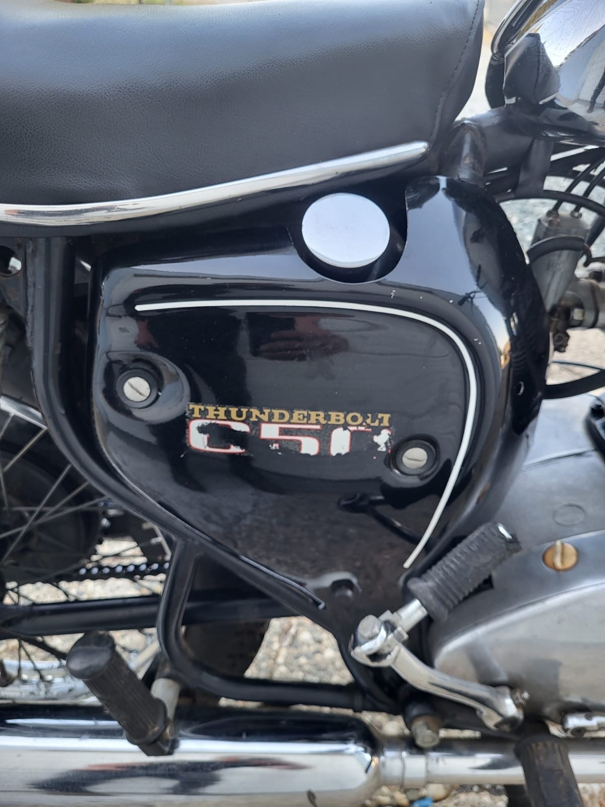 BSA-A65-Thunderbolt-1969-16
