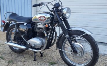 BSA-A65-Thunderbolt-1969-2