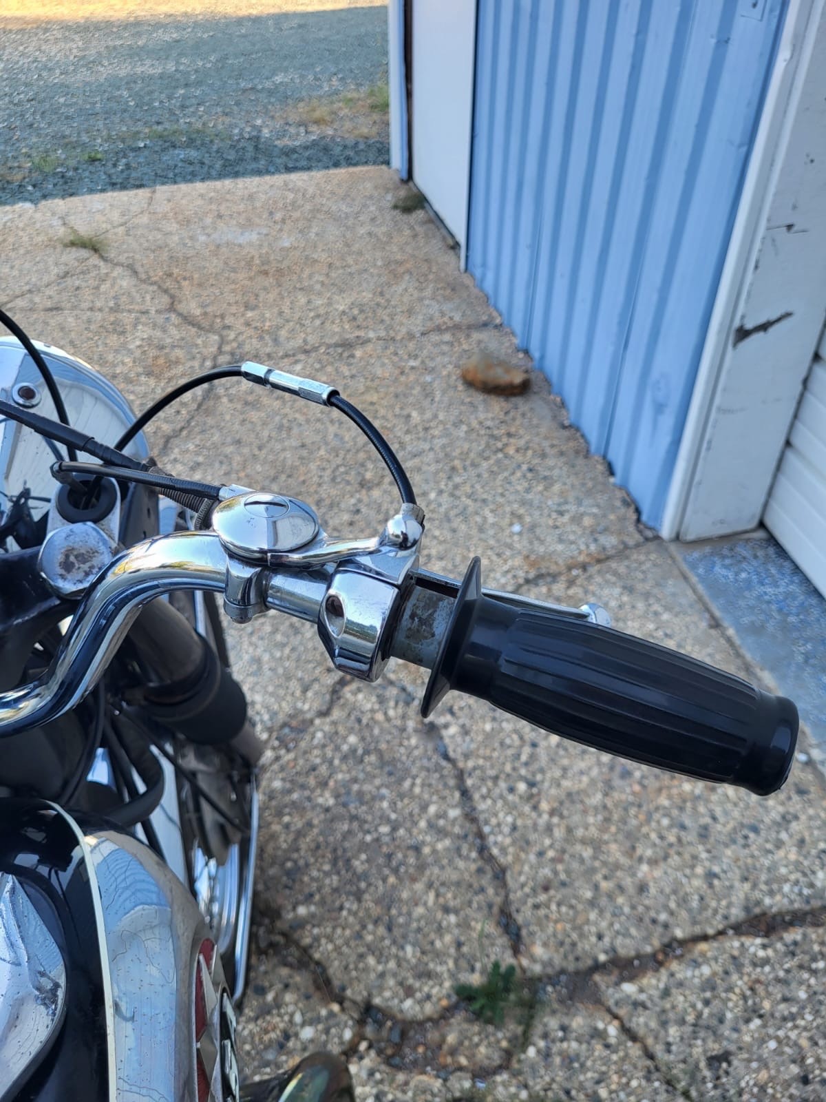 BSA-A65-Thunderbolt-1969-24