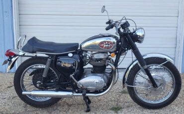 BSA-A65-Thunderbolt-1969