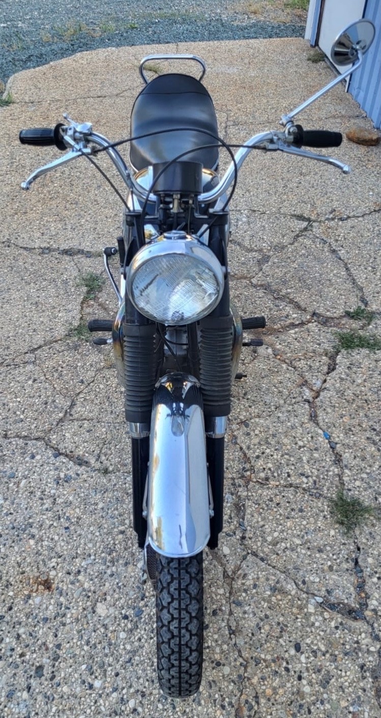 BSA-A65-Thunderbolt-1969-6