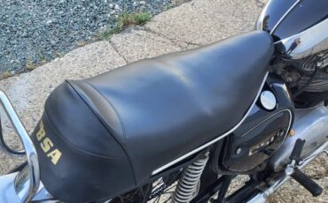 BSA-A65-Thunderbolt-1969-9