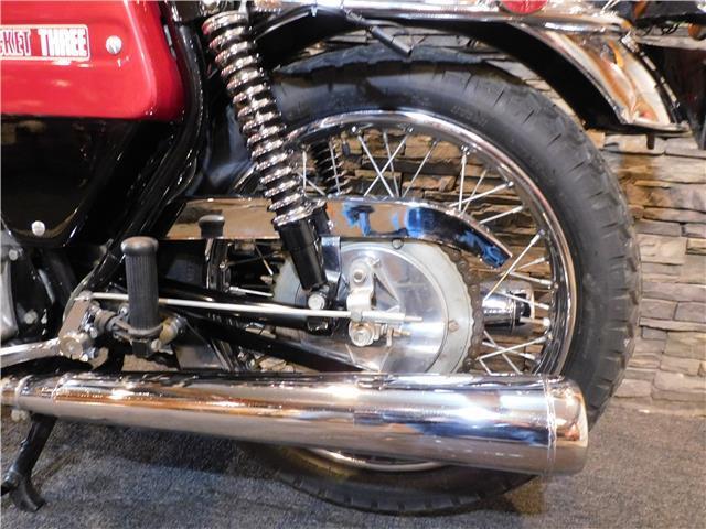 BSA-A75-Rocket-3-A75R-750-2665A-1972-22