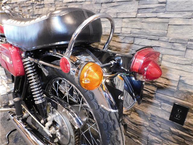 BSA-A75-Rocket-3-A75R-750-2665A-1972-24