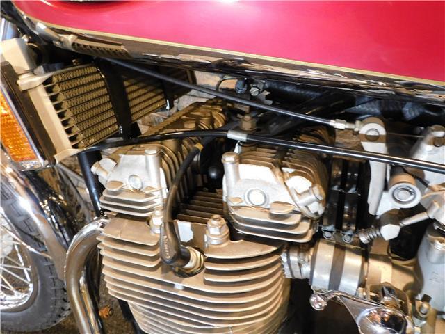 BSA-A75-Rocket-3-A75R-750-2665A-1972-29