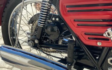 BSA-ROCKET-THREE-1969-5