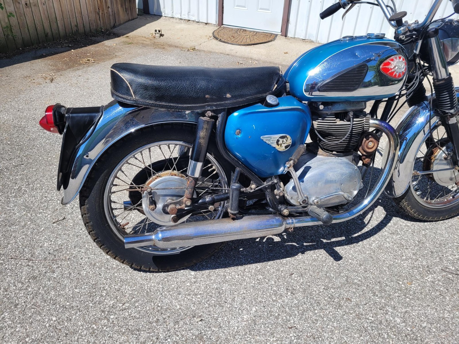 BSA-THUNDERBOLT-1965-2