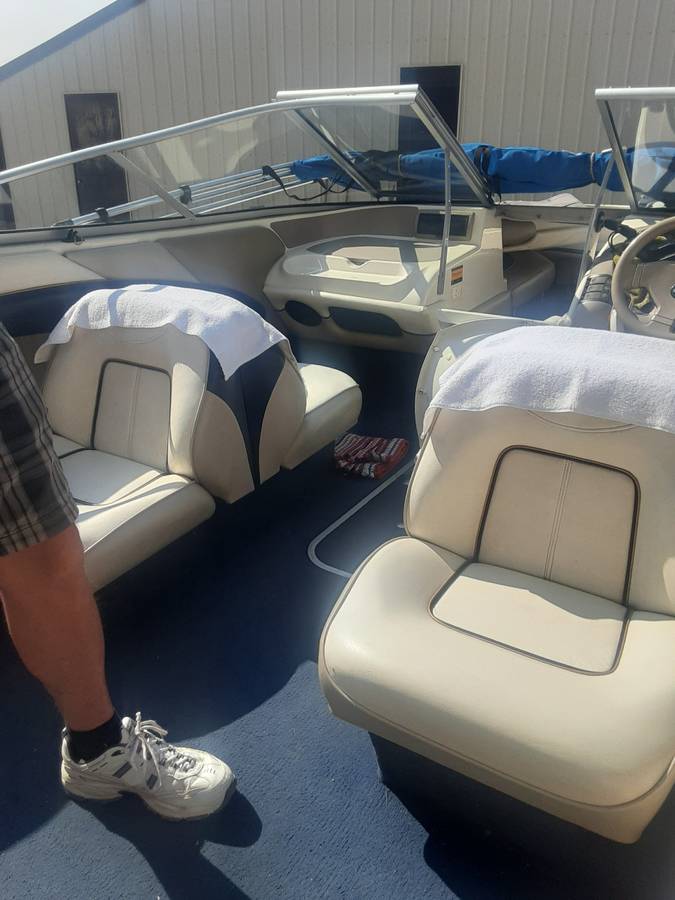 Bayliner-capri-1995-blue-4