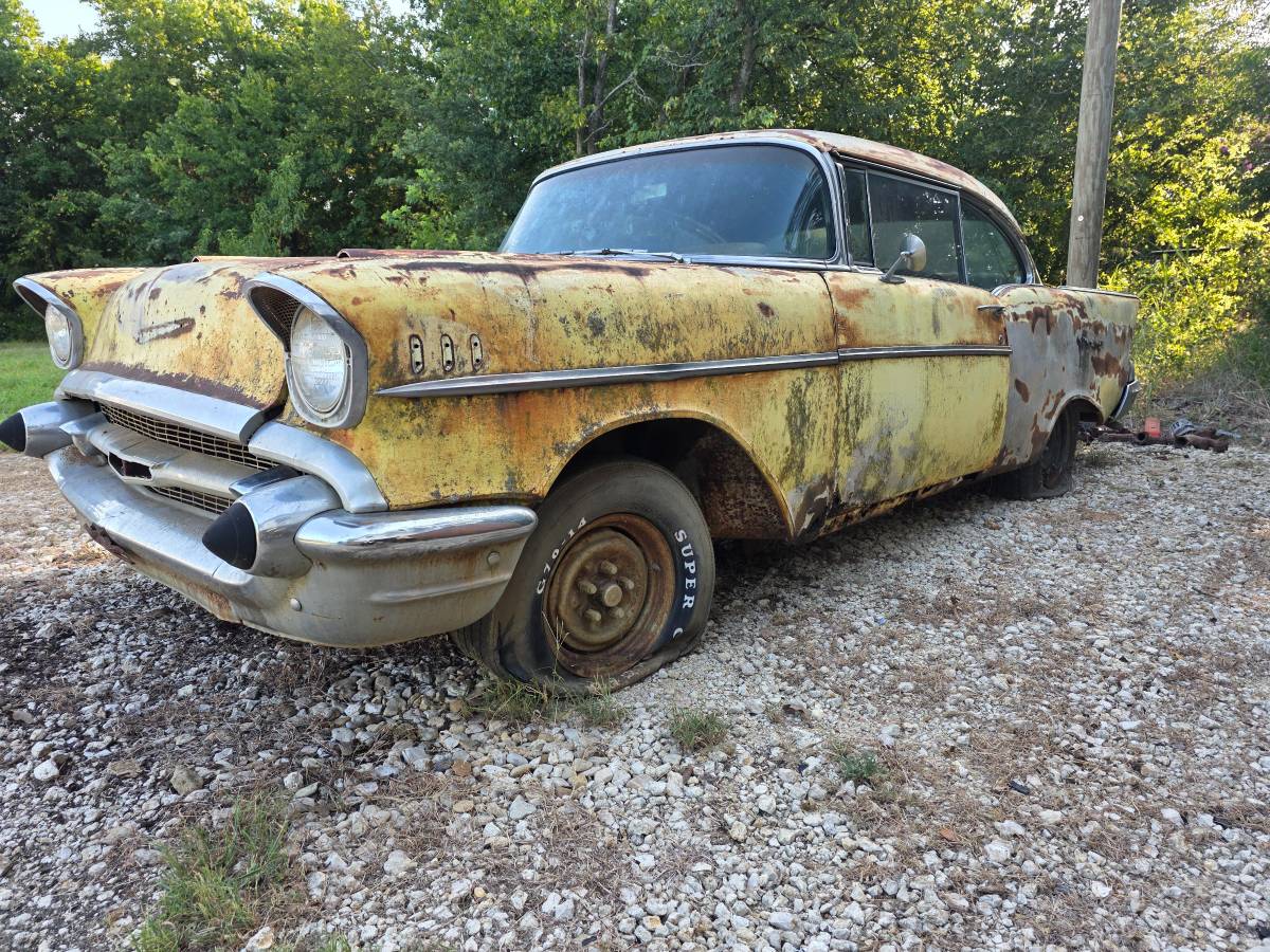 Belair-2-door-hardtop-1957-1