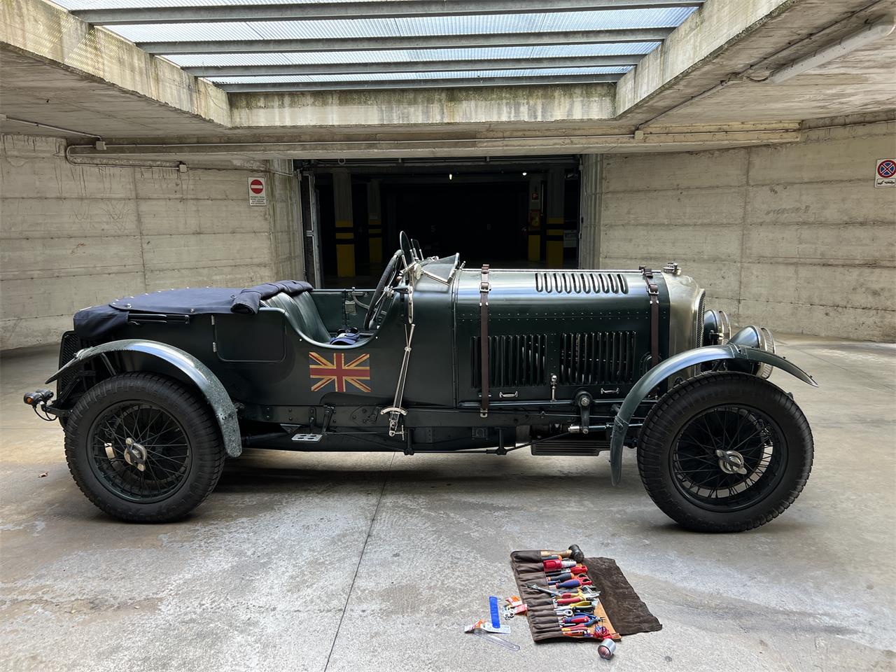 Bentley-4-12-litre-1928-Green-Matt-Green-4