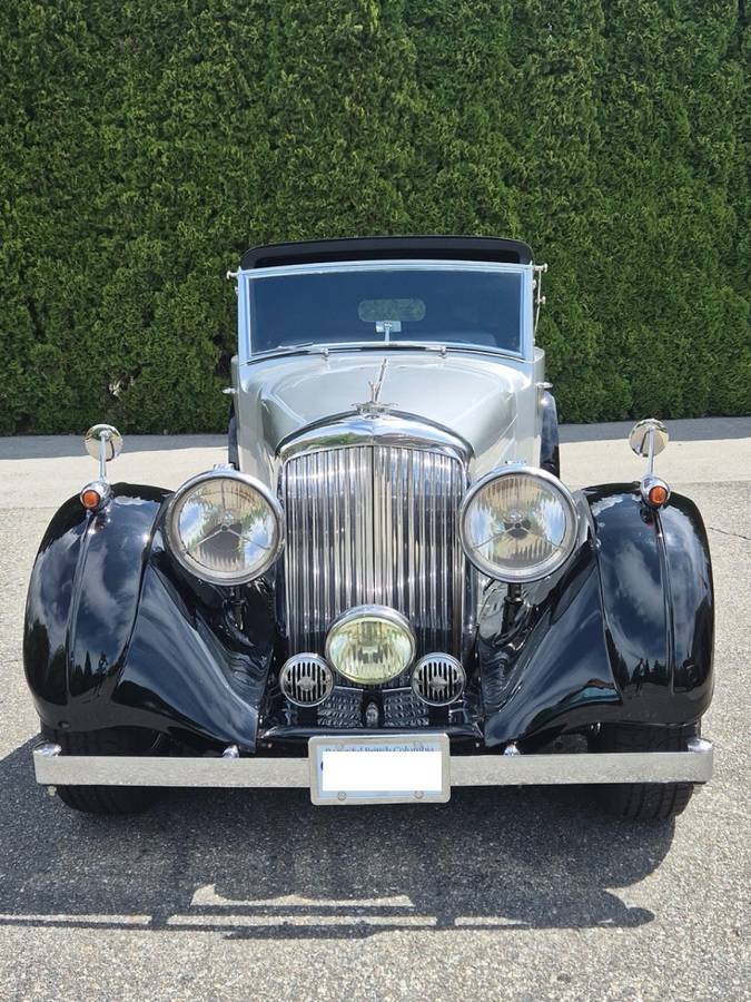 Bentley-4-14-freestone-ampwebb-1936-silver-5