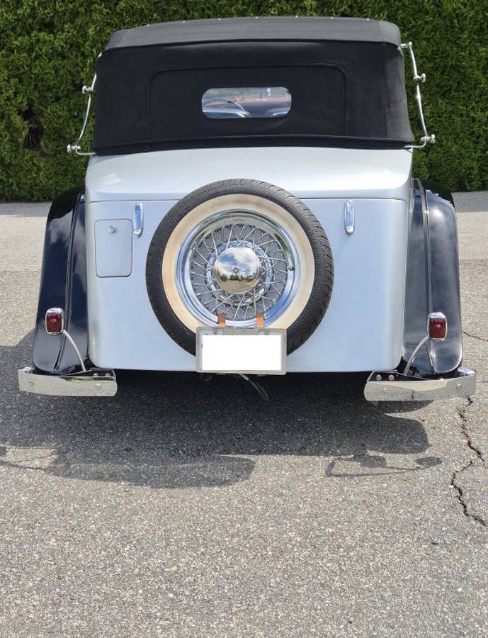 Bentley-4-14-freestone-ampwebb-1936-silver-6