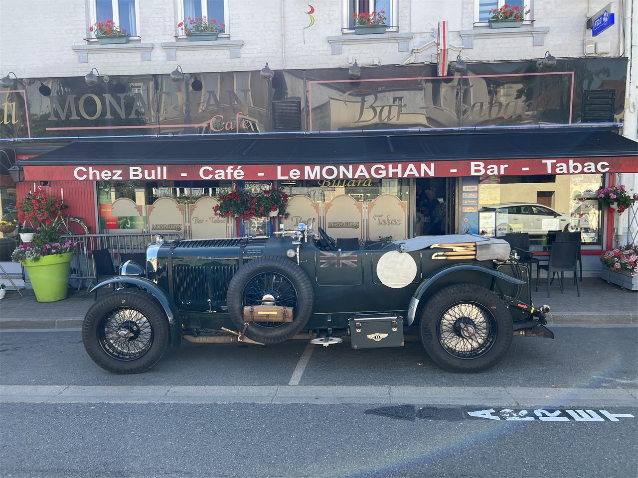 Bentley-8-litre-1931-Green-Green-9