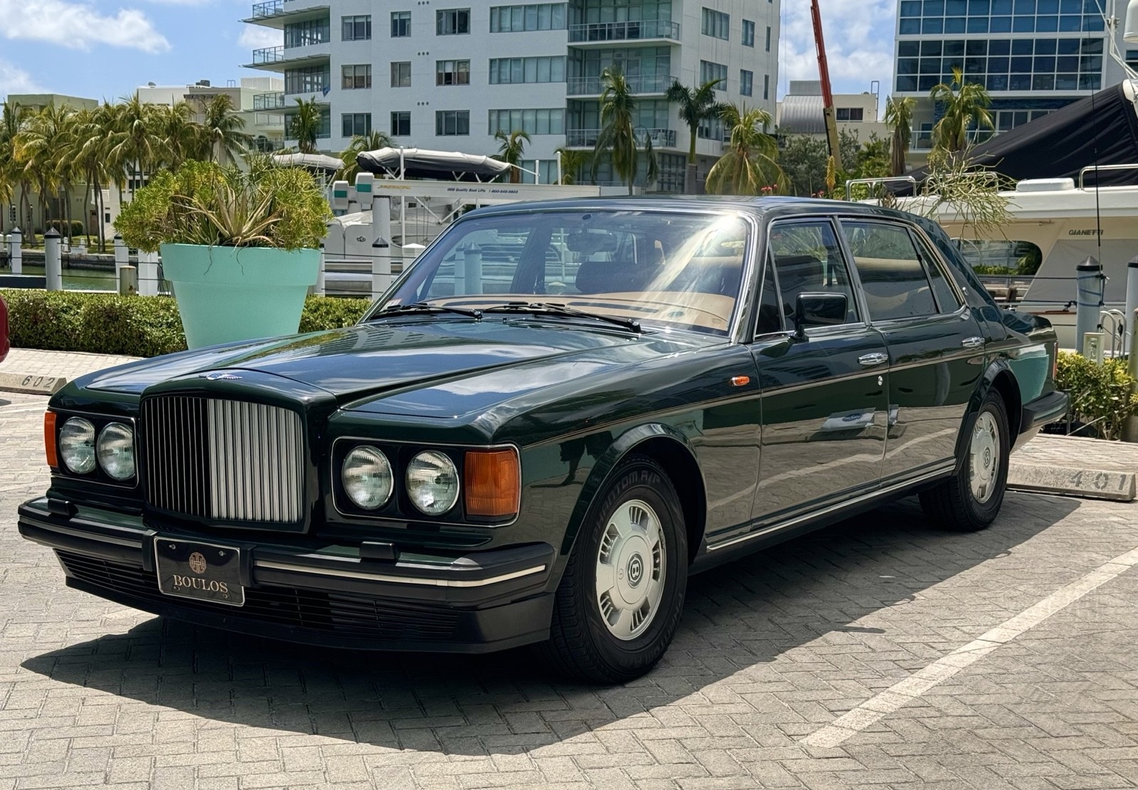 Bentley-Brooklands-1993-Sedan-1