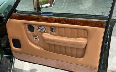 Bentley-Brooklands-1993-Sedan-5