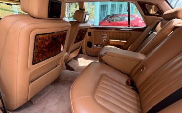 Bentley-Brooklands-1993-Sedan-9