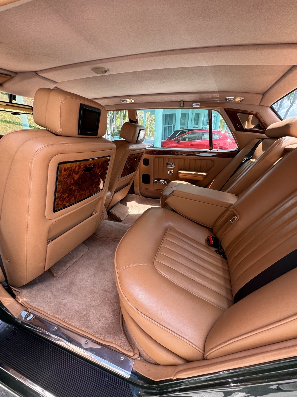 Bentley-Brooklands-1993-Sedan-9