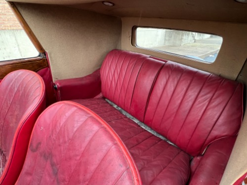 Bentley-Other-1936-Black-Burgundy-4