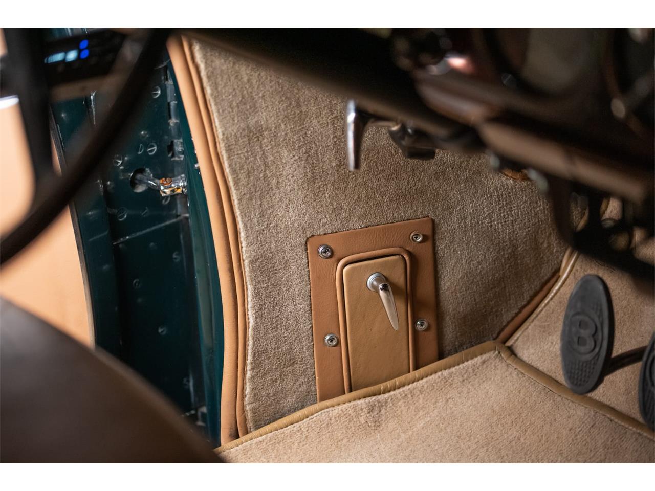 Bentley-R-type-1954-GreenBlack-BeigeBrown-25