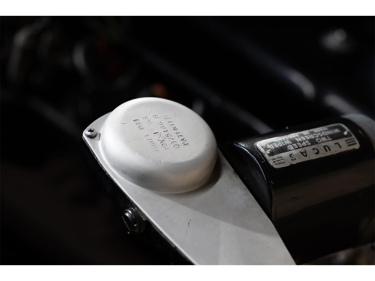 Bentley-R-type-1954-GreenBlack-BeigeBrown-29