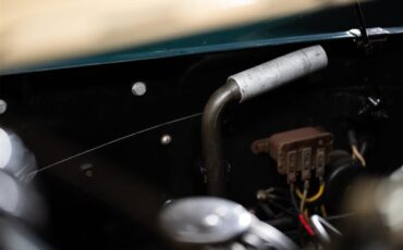 Bentley-R-type-1954-GreenBlack-BeigeBrown-31