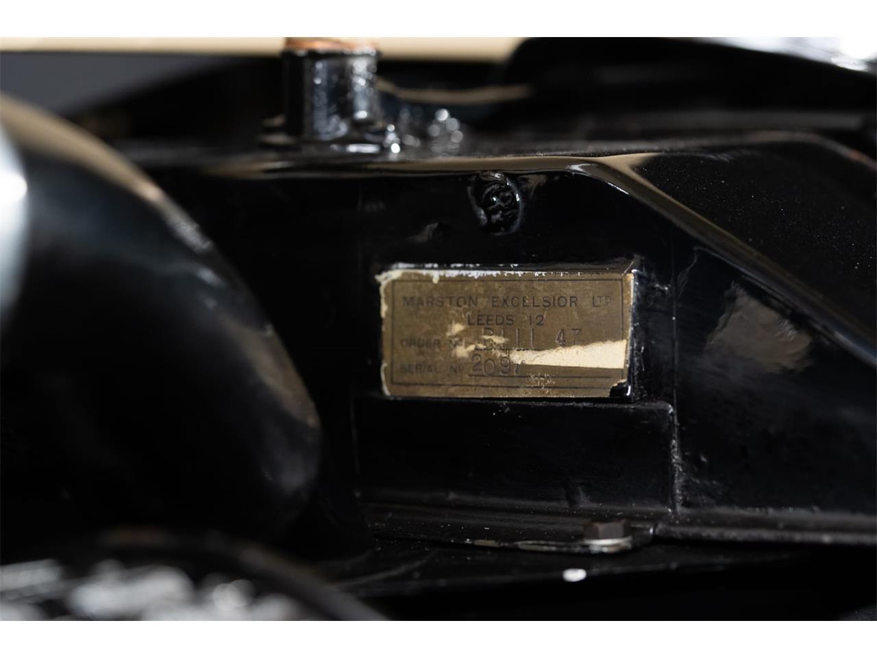 Bentley-R-type-1954-GreenBlack-BeigeBrown-33