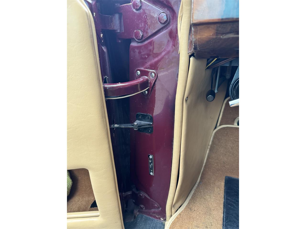 Bentley-S1-1956-Burgundy-Beige-42