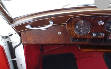 Bentley-S1-1958-White-RED-37
